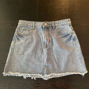 Forever 21 Women's Denim Mini Skirt Size 26 Frayed Hem Blue